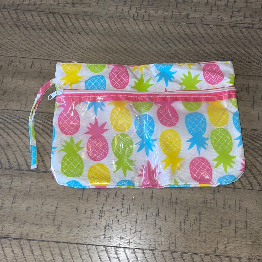 Cooler clutch - white with colorful pineapples